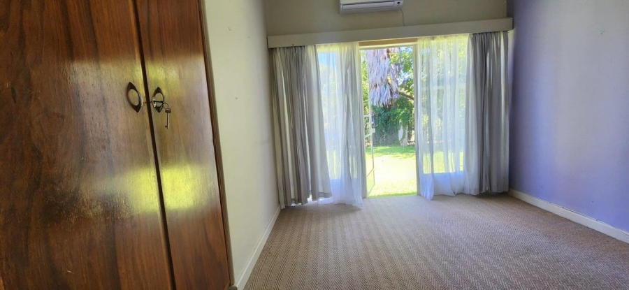 4 Bedroom Property for Sale in Die Rand Western Cape